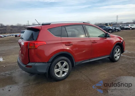 2015 Toyota Rav4 Xle из США, поврежденный, VIN JTMRFREV2FD101511